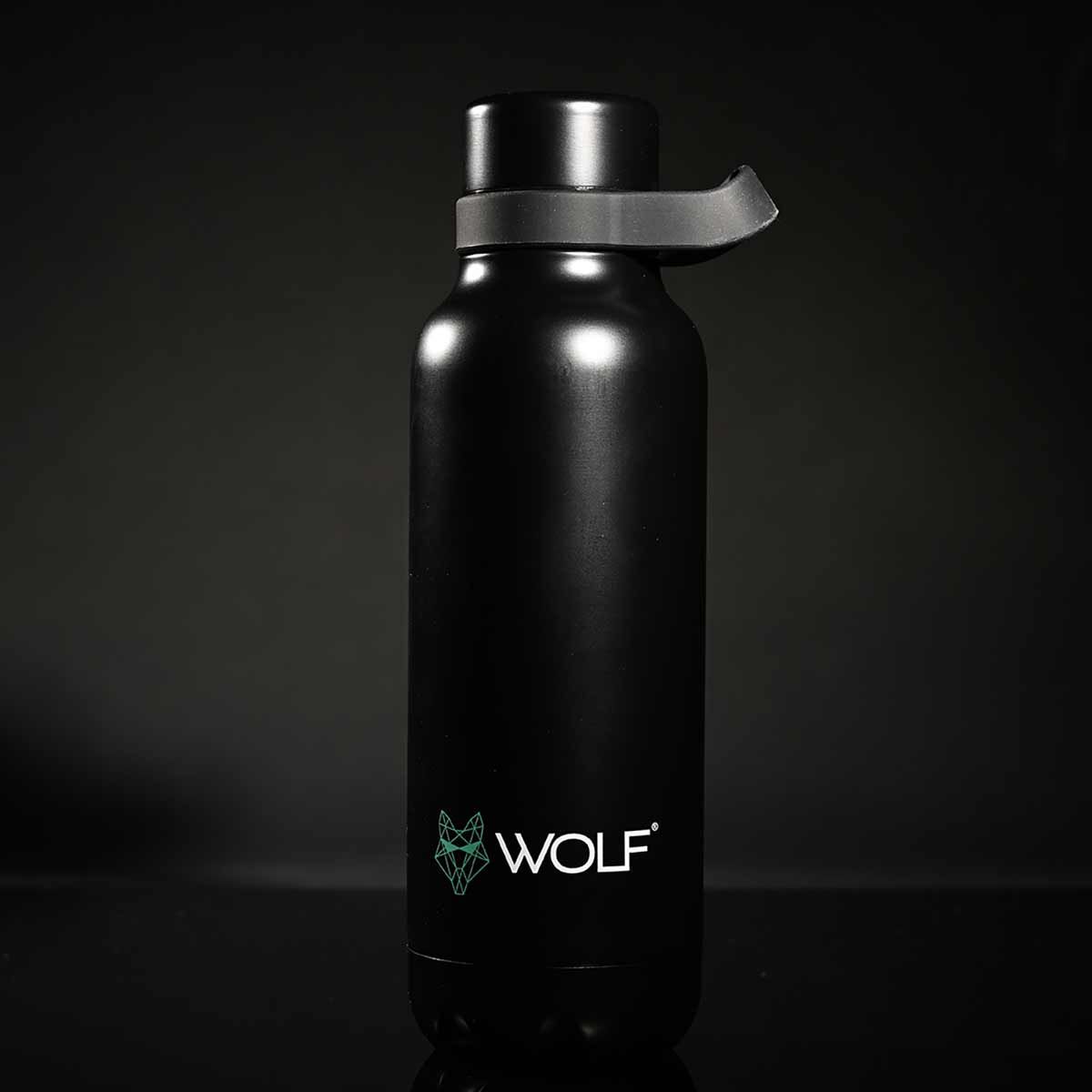 Wolf Outdoors Vacuum Hot & Cold Flask Black 700ml